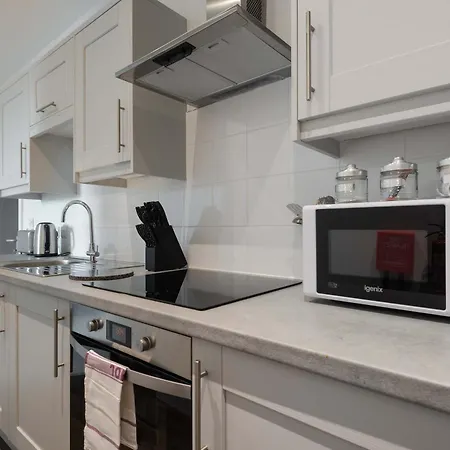 Modern & Cosy 1 Bedroom In Appartement